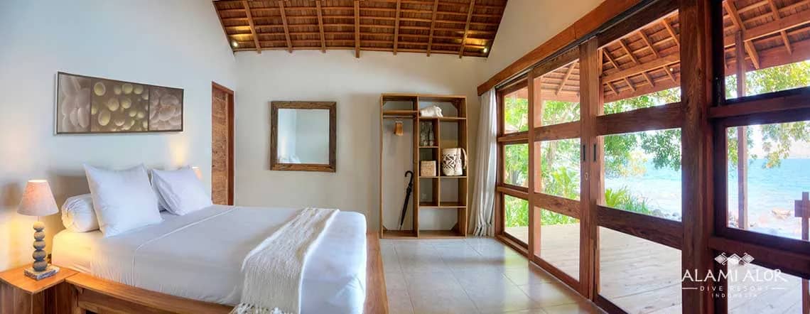 Waterfront Bungalow (2 bed) - image