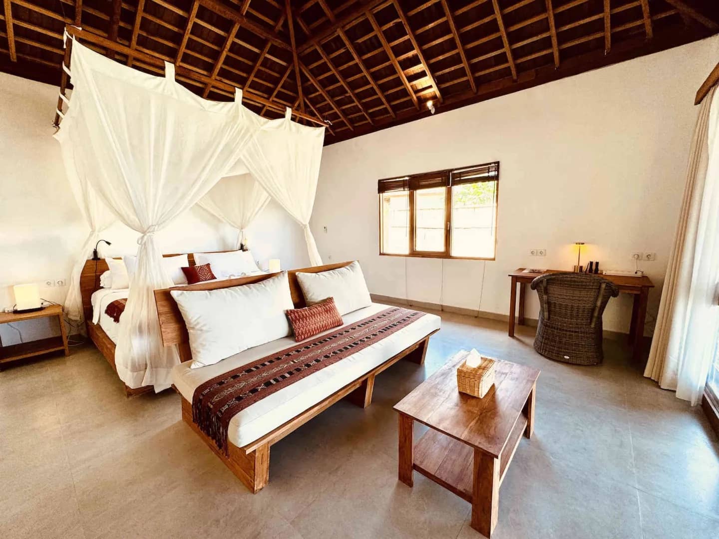 Oceanfront Deluxe Bungalow - image