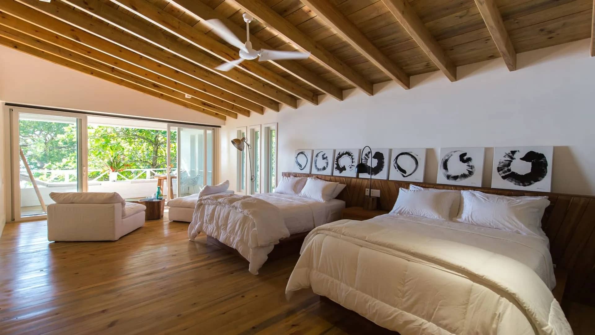 Luxury Double Suite Ocean View With 2 Queen Sized Beds - image