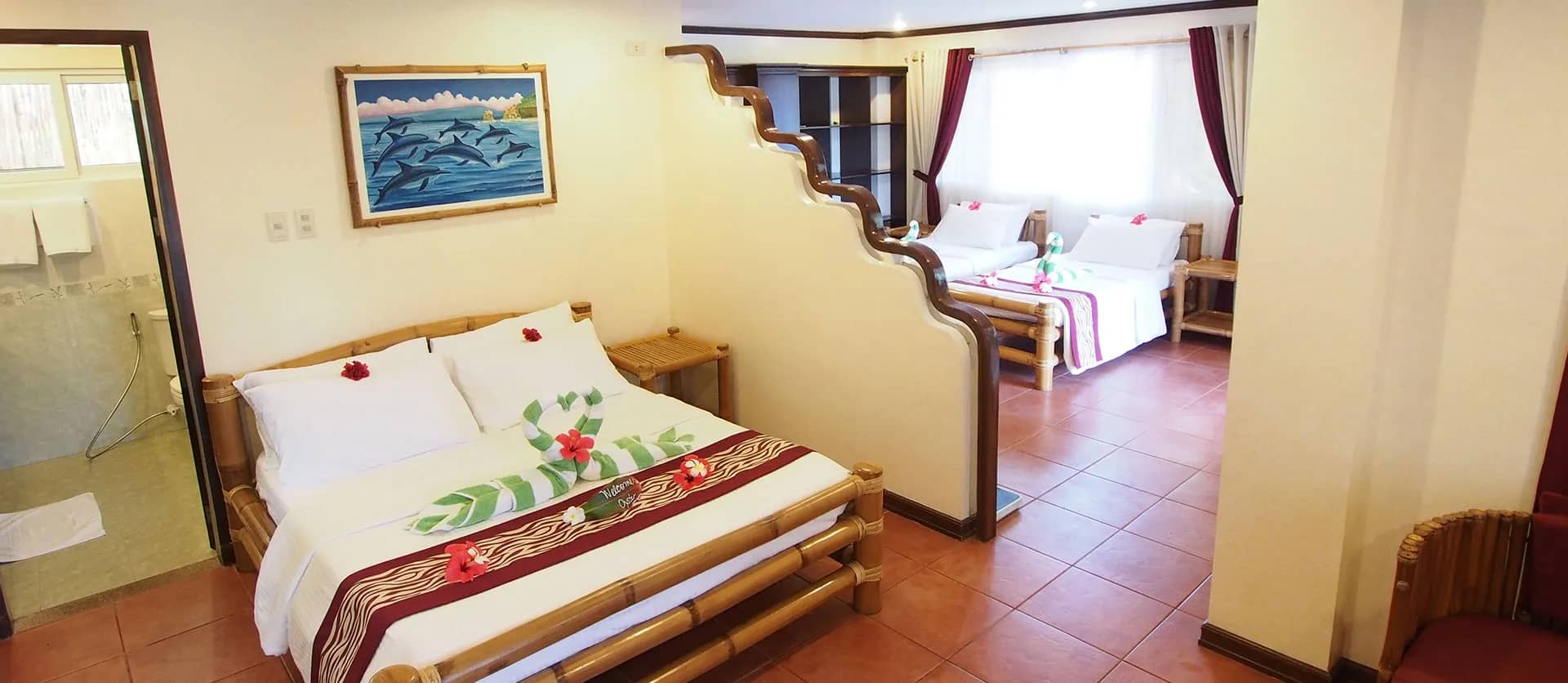 Family Room (Dolphin) - image