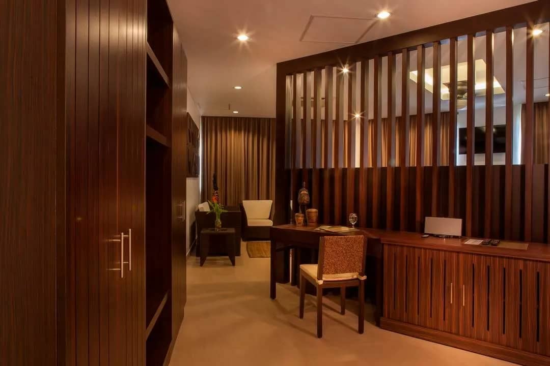 Clubhouse Suite - image