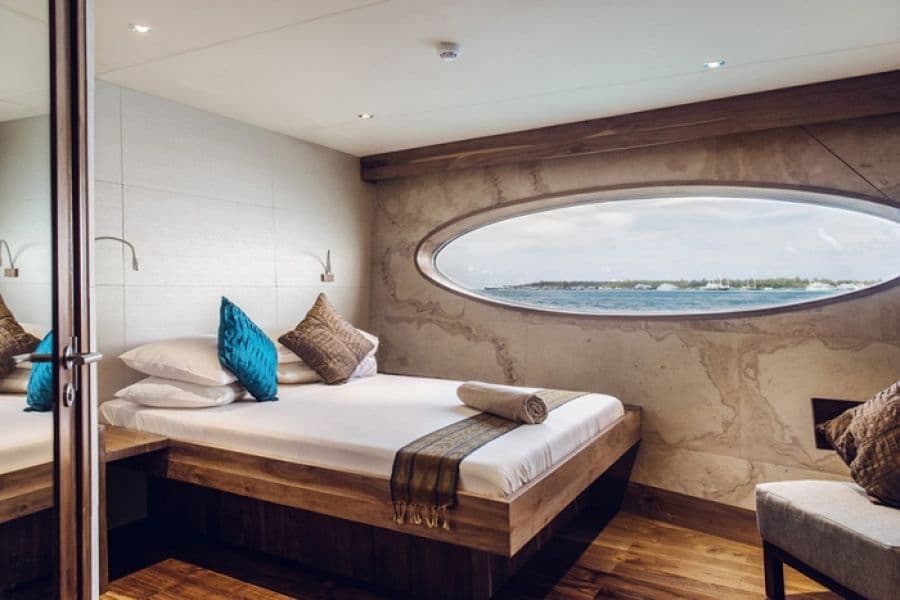 Dolphin Suite Double Main Deck - image