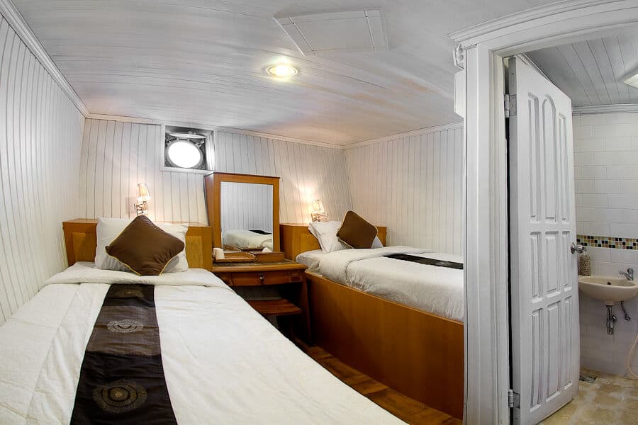 Twin Bed (103,104,105,106) Lower Deck - image