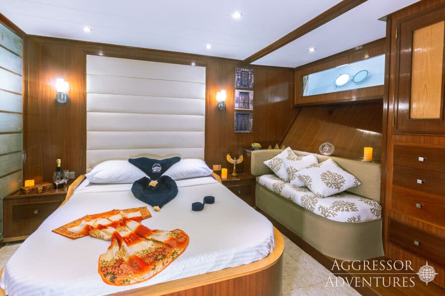 Suite Lower Deck - image