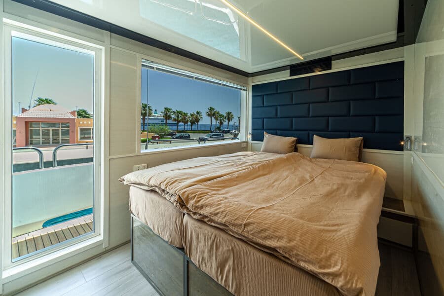 Twin Sea View Main Deck - image