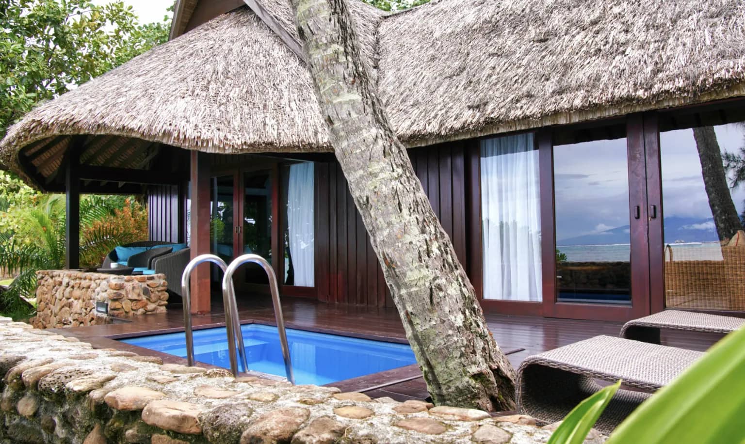 Luxury Villa/Family Bungalow - image Luxury Villa/Family Bungalow - image