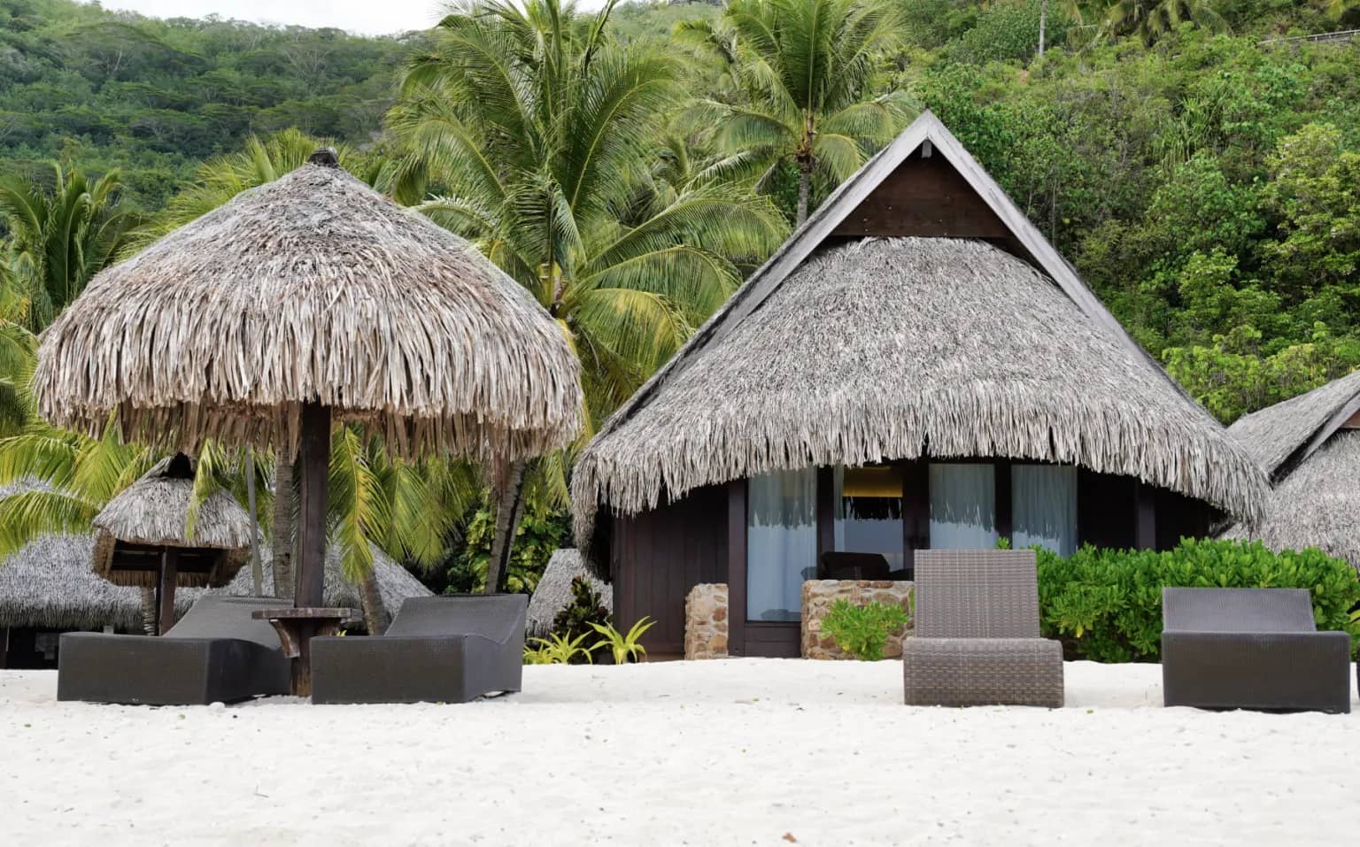 Luxury Beach - image Luxury Beach - image