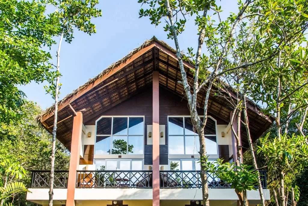 Edgewater Dive & Spa Resort - image Edgewater Dive & Spa Resort - image