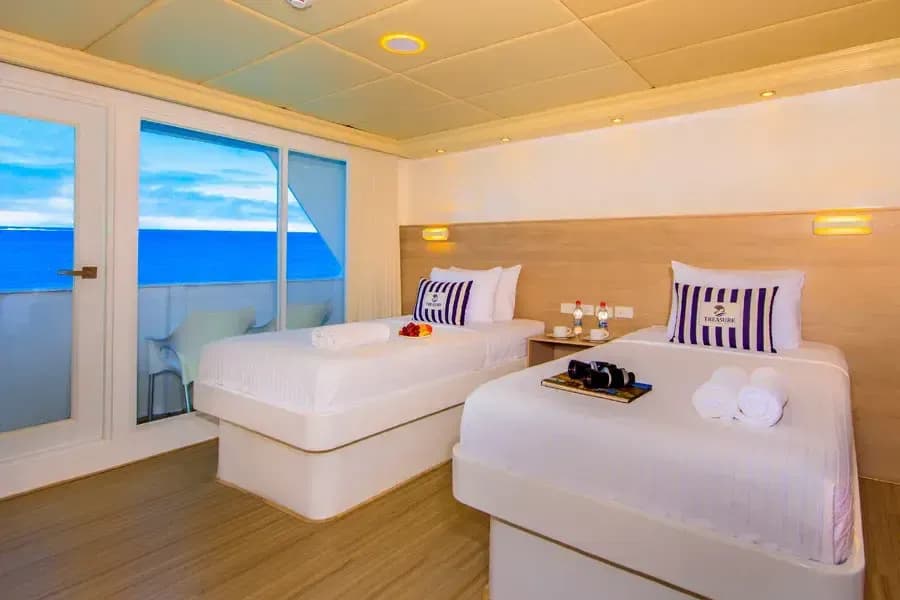 Carousel - image Carousel - image