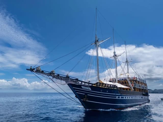 Amira Liveaboard Special November 2025 Amira Liveaboard Special November 2025
