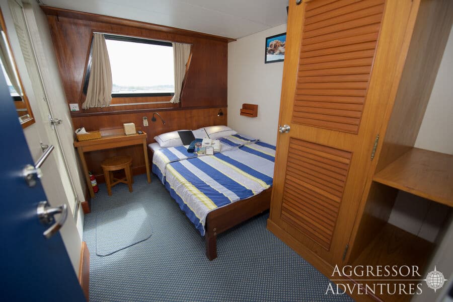 Master Staterooms (Main & Upper Deck) Upper Deck - image Master Staterooms (Main & Upper Deck) Upper Deck - image