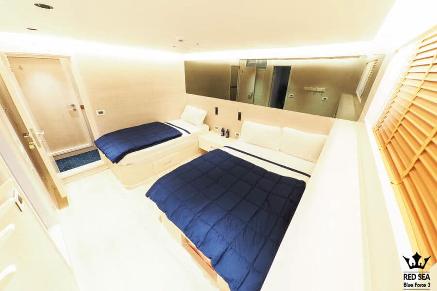 Twin Lower Deck - image Twin Lower Deck - image