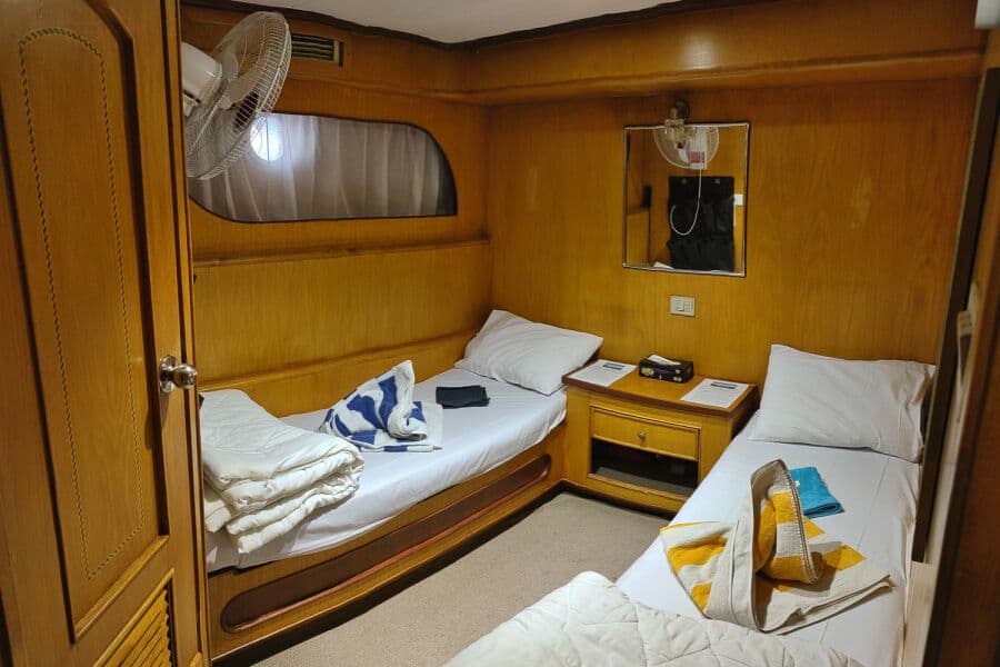 Twin Lower Deck - image Twin Lower Deck - image